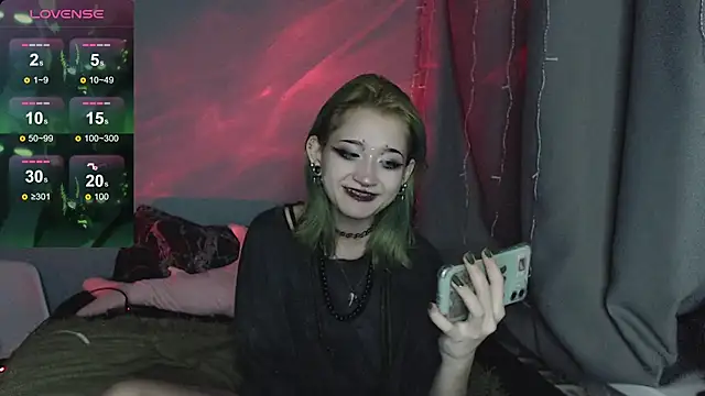 Snapshot of Milten-Trish chatting on 01-17-26, 06:33 Milten-Trish online show from 01-17-26, 06:33