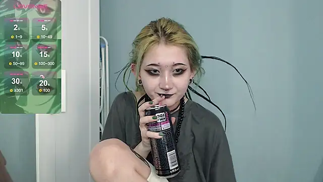 Snapshot of Milten-Trish chatting on 02-18-26, 01:18 Milten-Trish online show from 02-18-26, 01:18