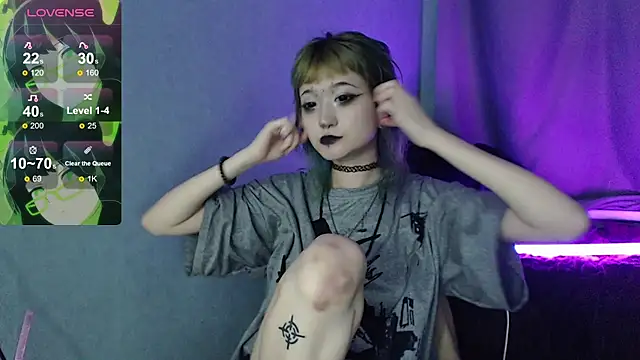 Snapshot of Milten-Trish chatting on 03-20-26, 09:41 Milten-Trish online show from 03-20-26, 09:41