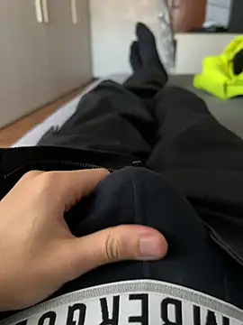 93moro online show from 12-31-24, 02:14