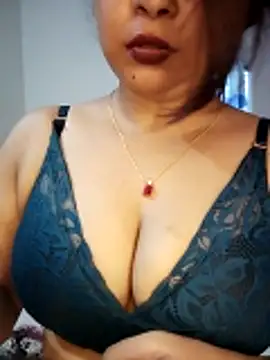 Fuck Girl Nuri online show from 05-24-26, 06:18