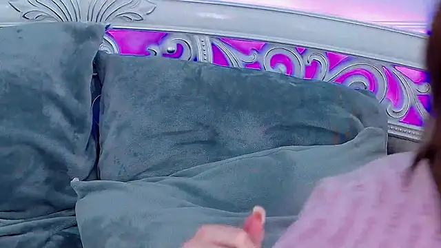 EvansMilana online show from 01-08-25, 01:42