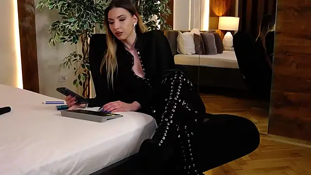 SkylerSpark online show from 04-25-26, 06:05