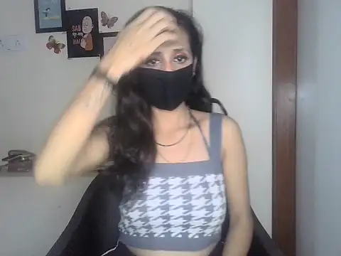 Snapshot of diyayourdil chatting on 10-25-25, 06:32 diyayourdil online show from 10-25-25, 06:32