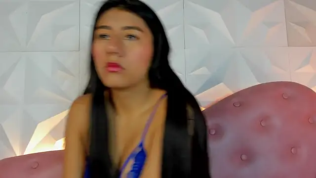 Snapshot of CarlaAlvez chatting on 01-29-25, 04:19 CarlaAlvez online show from 01-29-25, 04:19