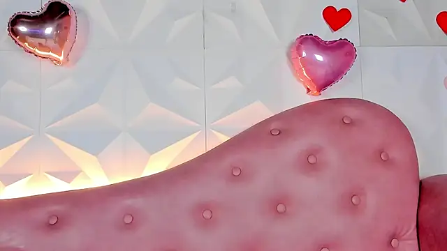 Snapshot of CarlaAlvez chatting on 02-19-25, 02:01 CarlaAlvez online show from 02-19-25, 02:01