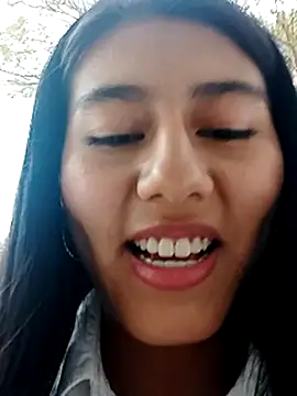 Snapshot of CarlaAlvez chatting on 03-13-25, 10:21 CarlaAlvez online show from 03-13-25, 10:21