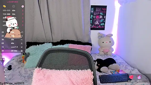 Lenneval1 online show from 01-01-25, 06:26