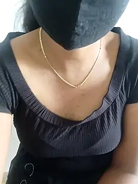 Snapshot of Telugu_magic_07 chatting on 01-12-25, 05:24 Telugu magic 07 online show from 01-12-25, 05:24