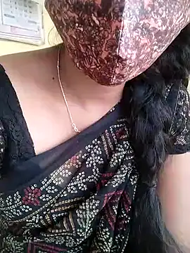 Snapshot of Telugu_magic_07 chatting on 02-15-25, 11:17 Telugu magic 07 online show from 02-15-25, 11:17