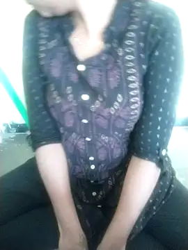 Snapshot of Telugu_magic_07 chatting on 03-13-25, 10:57 Telugu magic 07 online show from 03-13-25, 10:57