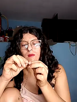 Snapshot of LoveElectra chatting on 12-26-24, 04:32 LoveElectra online show from 12-26-24, 04:32