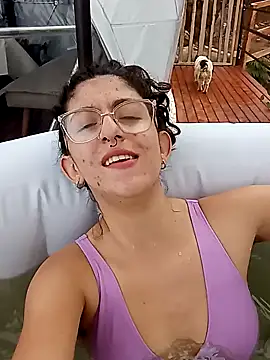 Snapshot of LoveElectra chatting on 01-07-25, 12:20 LoveElectra online show from 01-07-25, 12:20