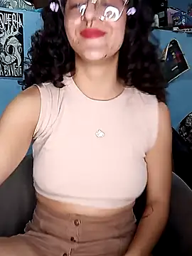 Snapshot of LoveElectra chatting on 01-23-25, 03:26 LoveElectra online show from 01-23-25, 03:26