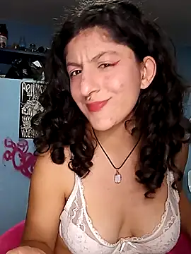 Snapshot of LoveElectra chatting on 02-18-25, 01:43 LoveElectra online show from 02-18-25, 01:43