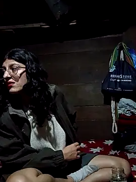 Snapshot of LoveElectra chatting on 09-21-25, 01:07 LoveElectra online show from 09-21-25, 01:07