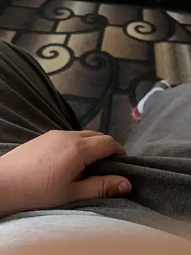 Snapshot of daddymaniaco69 chatting on 01-21-25, 10:08 daddymaniaco69 online show from 01-21-25, 10:08