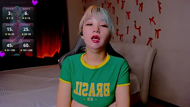 Milla Aheo online show from 04-23-26, 01:13