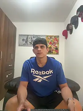 Snapshot of boss_of_cash chatting on 09-17-25, 03:57 boss of cash online show from 09-17-25, 03:57