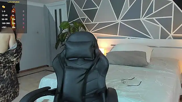 Snapshot of Lucifer_shadow chatting on 02-13-25, 12:43 Lucifer shadow online show from 02-13-25, 12:43