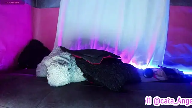 Snapshot of Cata-angel chatting on 02-07-25, 01:25 Cata-angel online show from 02-07-25, 01:25