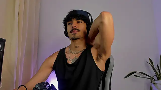 Lukeetaylor online show from 07-17-26, 06:24