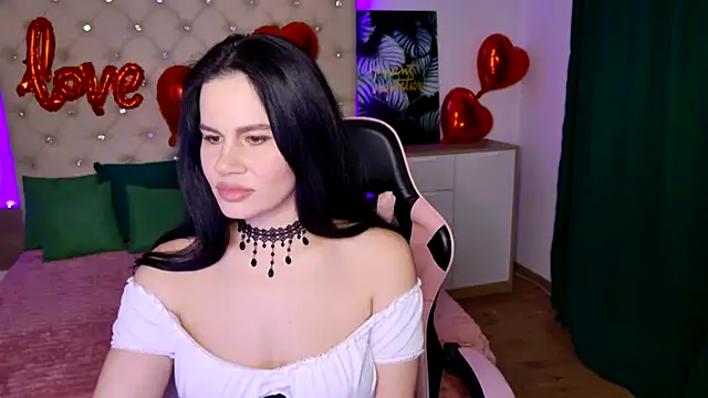 KattieSims online show from 02-06-25, 06:02