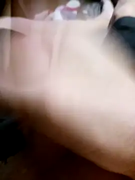 Snapshot of fun2fuck173 chatting on 11-15-25, 09:32 fun2fuck173 online show from 11-15-25, 09:32