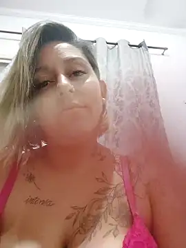 baixinhaloira online show from 12-22-24, 05:53