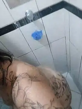 baixinhaloira online show from 01-08-25, 02:14