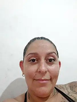 baixinhaloira online show from 02-25-25, 01:41