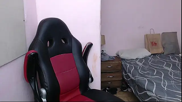 Snapshot of mr_stiven_ chatting on 01-09-25, 03:47 mr stiven  online show from 01-09-25, 03:47