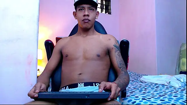 Snapshot of mr_stiven_ chatting on 01-24-25, 06:03 mr stiven  online show from 01-24-25, 06:03