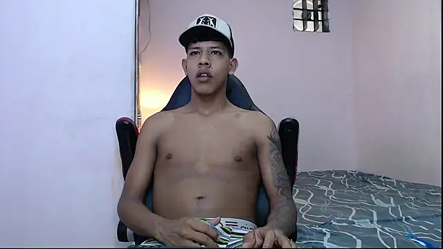 Snapshot of mr_stiven_ chatting on 01-31-25, 06:24 mr stiven  online show from 01-31-25, 06:24