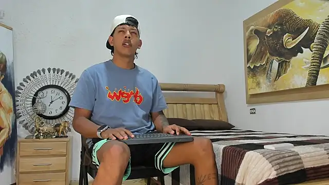 mr stiven  online show from 04-19-26, 04:12