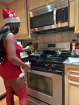 Snapshot of Charismasweets chatting on 12-18-25, 03:23 Charismasweets online show from 12-18-25, 03:23