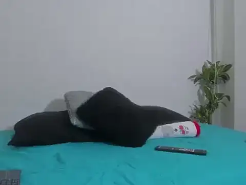 Liah ferrer online show from 01-15-25, 08:37