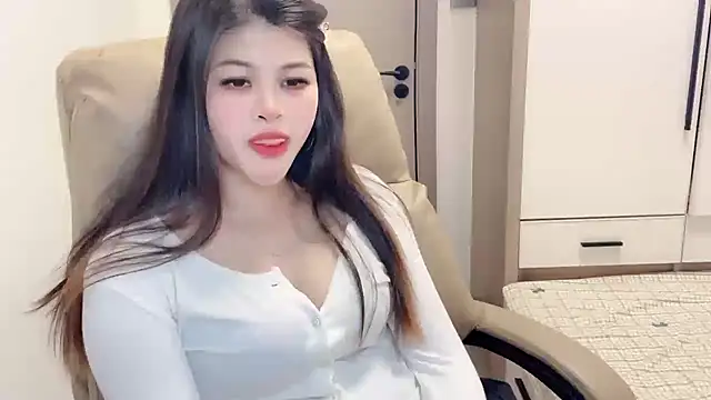 Snapshot of Ytao-528 chatting on 11-25-25, 06:46 Ytao-528 online show from 11-25-25, 06:46