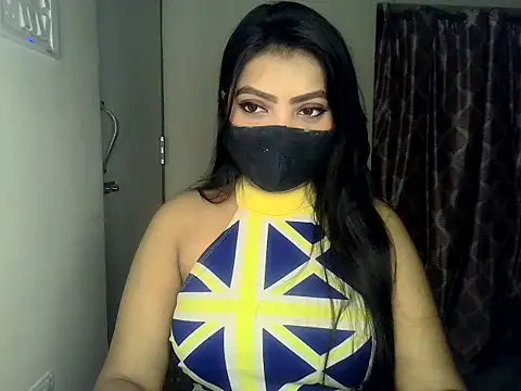 Snapshot of ishi_Beauty chatting on 10-11-25, 05:50 ishi Beauty online show from 10-11-25, 05:50