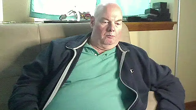 Snapshot of harley99574 chatting on 12-24-24, 06:39 harley99574 online show from 12-24-24, 06:39