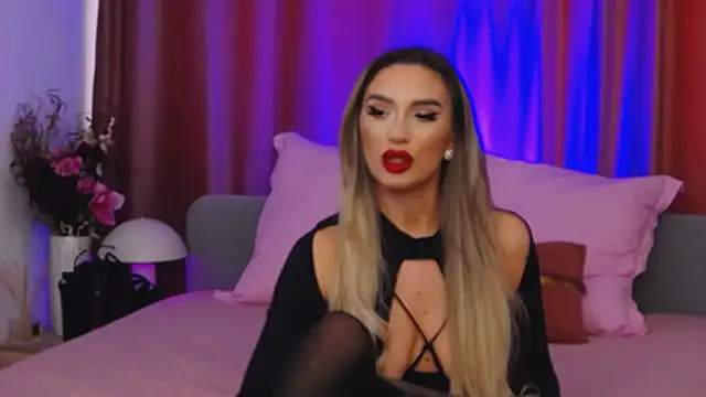 FelyJolie online show from 02-26-25, 01:52