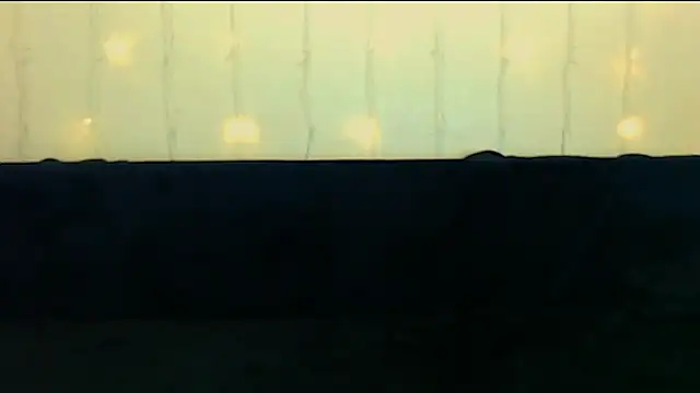 Snapshot of __sugarrebit chatting on 12-18-24, 04:31   sugarrebit online show from 12-18-24, 04:31