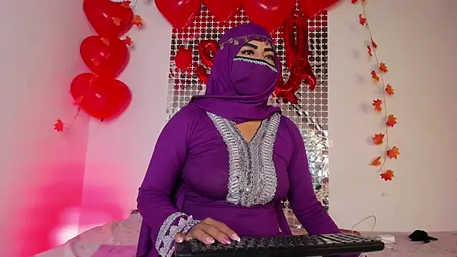 Snapshot of jazmin_anbar chatting on 02-15-25, 05:07 jazmin anbar online show from 02-15-25, 05:07