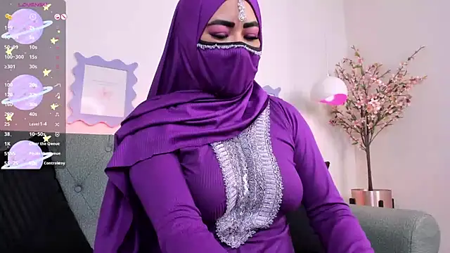 Snapshot of jazmin_anbar chatting on 03-10-25, 05:07 jazmin anbar online show from 03-10-25, 05:07