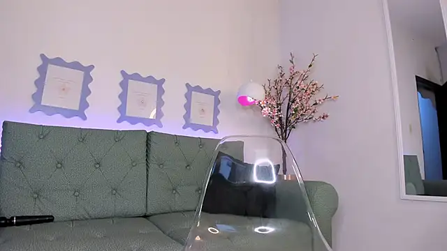 Snapshot of jazmin_anbar chatting on 03-17-25, 08:09 jazmin anbar online show from 03-17-25, 08:09