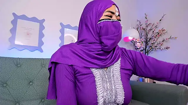 Snapshot of jazmin_anbar chatting on 03-21-25, 08:08 jazmin anbar online show from 03-21-25, 08:08