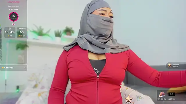 Snapshot of jazmin_anbar chatting on 09-14-25, 02:05 jazmin anbar online show from 09-14-25, 02:05