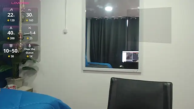 Snapshot of sasi_luna chatting on 09-29-25, 01:49 sasi luna online show from 09-29-25, 01:49