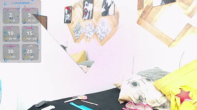 Snapshot of CamilosaOrtega chatting on 02-24-25, 12:59 CamilosaOrtega online show from 02-24-25, 12:59