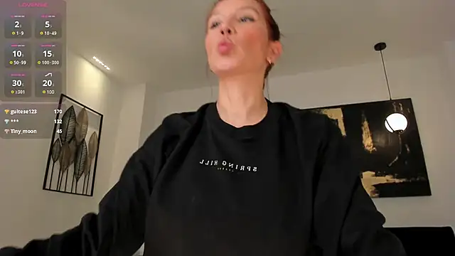 Snapshot of MiaFarrell_ chatting on 02-20-25, 07:19 MiaFarrell online show from 02-20-25, 07:19